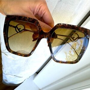 Fendi Sunglasses ~ FF 0410/S 086HA